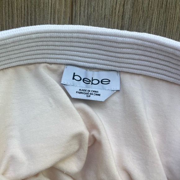 bebe White Textured Pencil Skirt - Picture 2 of 2